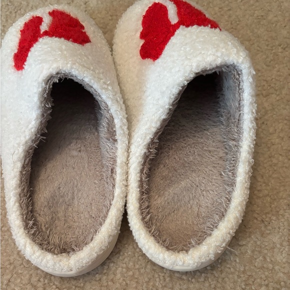 Cozy Women’s Slippers with Bow Design - Picture 7 of 9